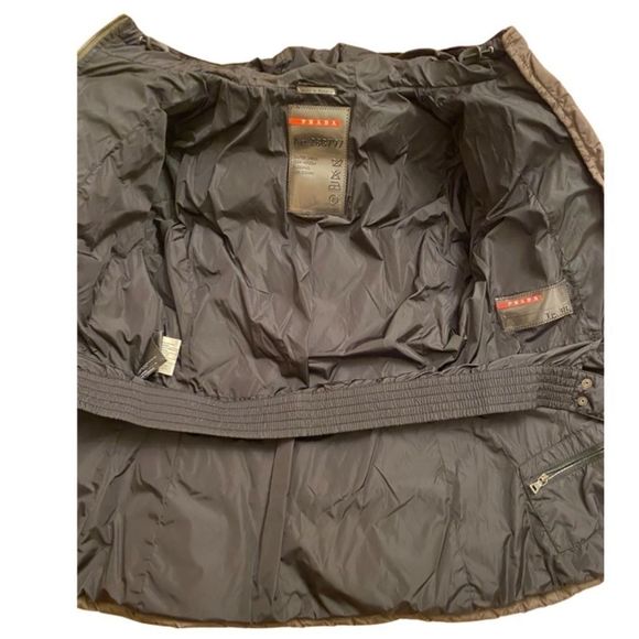 PRADA Short Puffer Down Jacket - Size P / XS - Picture 9 of 10